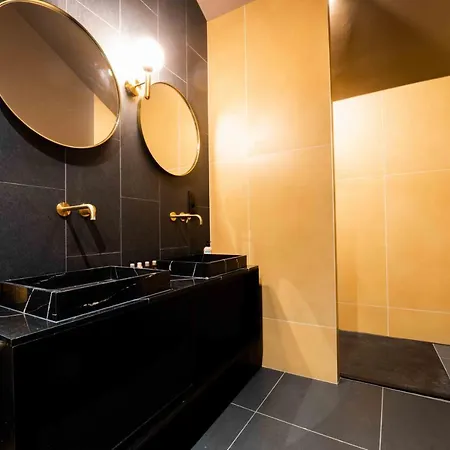 Apartman Luxury Penthouse & Terrace - Center Mons