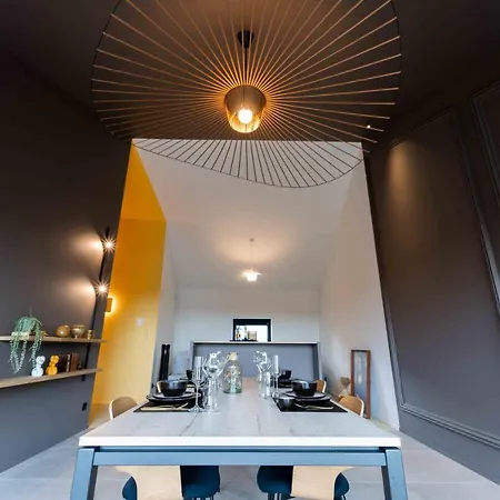Luxury Penthouse & Terrace - Center Apartment Mons