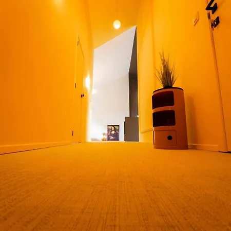 Luxury Penthouse & Terrace - Center Apartman Mons