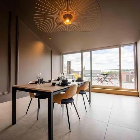 Luxury Penthouse & Terrace - Center Mons
